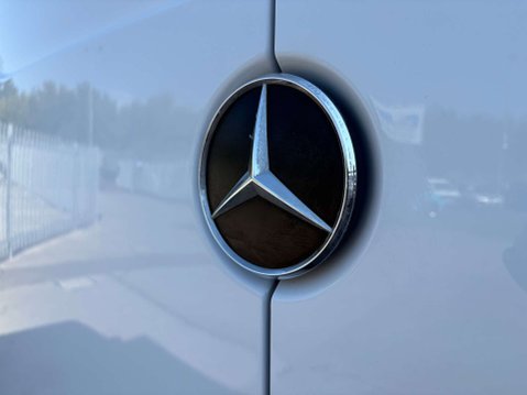 Mercedes-Benz Sprinter 2.0 315 CDI Premium Panel Van 5dr Diesel Manual FWD L2 H2 Euro 6 (s/s) (150 14