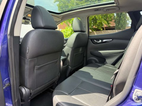 Nissan Qashqai 1.6 dCi Tekna SUV 5dr Diesel XTRON 2WD Euro 5 (s/s) (130 ps) 51