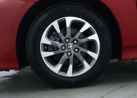 Toyota Prius 1.8 VVT 8.8kWh Business Edition Plus Hatchback 5dr Petrol Plug-in Hybrid CV 16