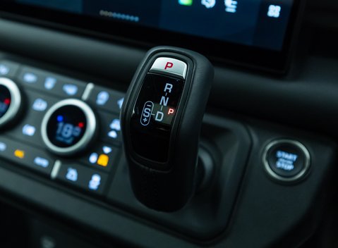 Land Rover Defender 90 V8 P525 23