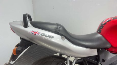 Triumph TT 2001 ONLY 9K NEW MOT 600CC INLINE 4 SPORTS BIKE 14