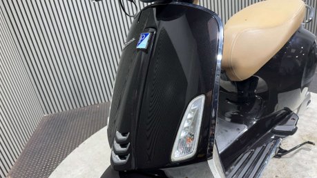 Piaggio Vespa Primavera 2021 9K LONG MOT SERVICED 125CC LEARNER LEGAL SCOOTER 24