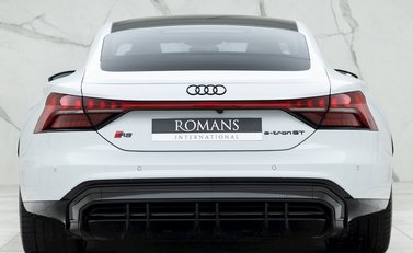 Audi RS E-Tron GT Carbon Vorsprung 5