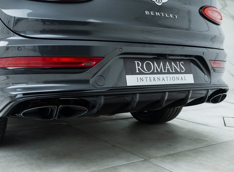 Bentley Bentayga Hybrid First Edition 39