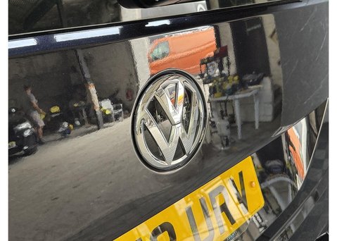 Volkswagen Transporter 2.0 TDI T28 Highline Combi Van 5dr Diesel DSG FWD SWB Euro 6 (s/s) (150 ps) 18