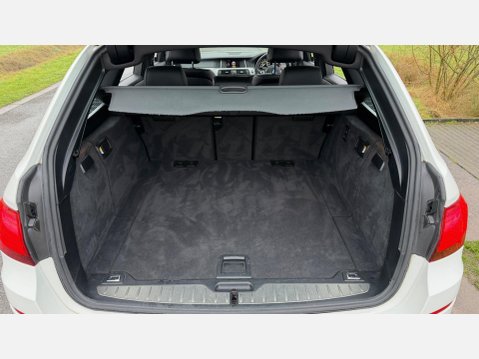 BMW 5 Series 2.0 520d M Sport Touring Auto Euro 6 (s/s) 5dr 51