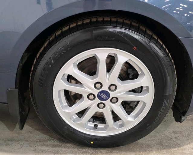 Ford Transit Connect Transit Connect 240 L1 H1 Trend 1.5L 100PS 8 Speed Auto