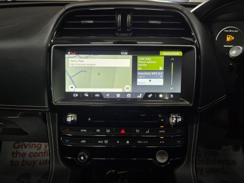 Jaguar F-Pace 3.0 D300 V6 S Auto AWD Euro 6 (s/s) 5dr 23