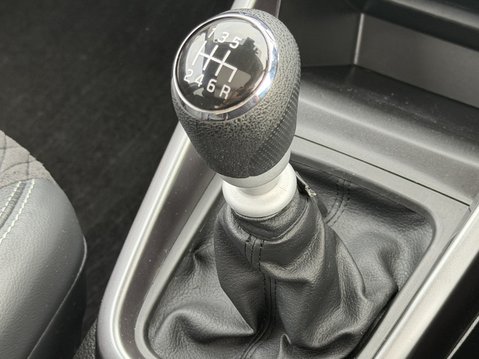 Suzuki Vitara 1.4 Boosterjet 48V Hybrid SZ5 5dr 31