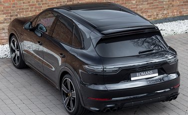 Porsche Cayenne Turbo S E-Hybrid 9