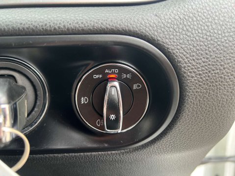 Porsche Macan 2.0T SUV 5dr Petrol PDK 4WD Euro 6 (s/s) (237 ps) 41