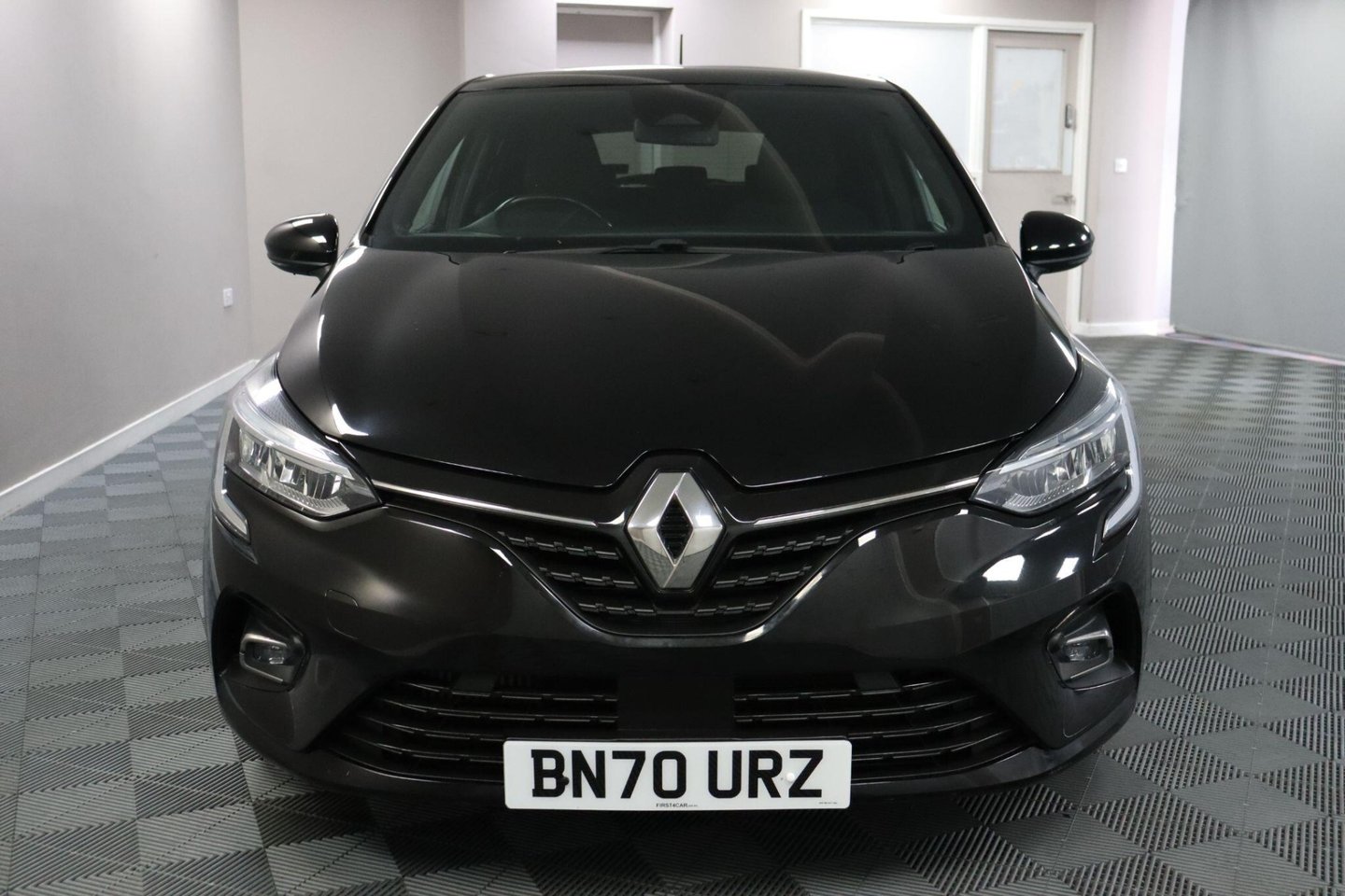 2020 Renault Clio — image 2