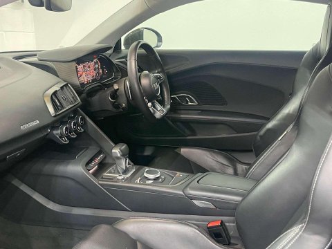 Audi R8 5.2 FSI V10 Plus S Tronic quattro Euro 6 (s/s) 2dr 47