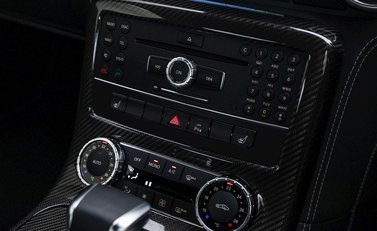 Mercedes-Benz SLS AMG 18