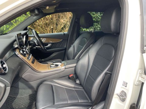Mercedes-Benz GLC 3.0 GLC350d V6 AMG Line (Premium Plus) G-Tronic 4MATIC Euro 6 (s/s) 5dr 15