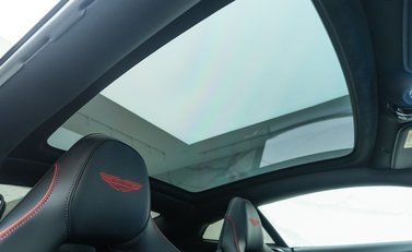 Aston Martin Vanquish V12 16