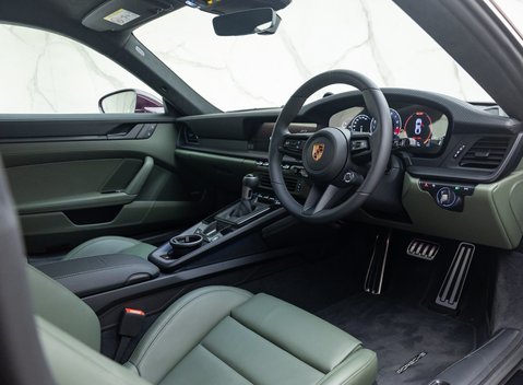 Porsche 911 GT3 TOURING (992.2) 10