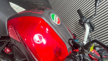Benelli TRK 2020 ONLY 1K TOP BOX ADVENTURE BIKE 47BHP A2 READY 49