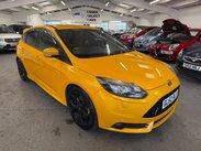 Ford Focus 2.0T EcoBoost ST-3 Euro 5 (s/s) 5dr 1