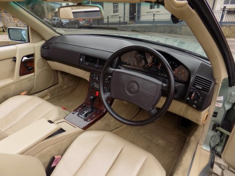 Mercedes-Benz SL Series 500SL-32 20