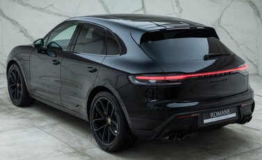 Porsche Macan GTS 12