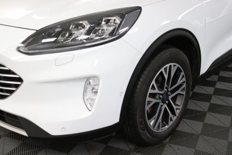 Ford Kuga TITANIUM FIRST EDITION 31