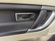 Land Rover Discovery Sport 2.0 Discovery Sport Luxury HSE TD4 Auto 4WD 5dr 49