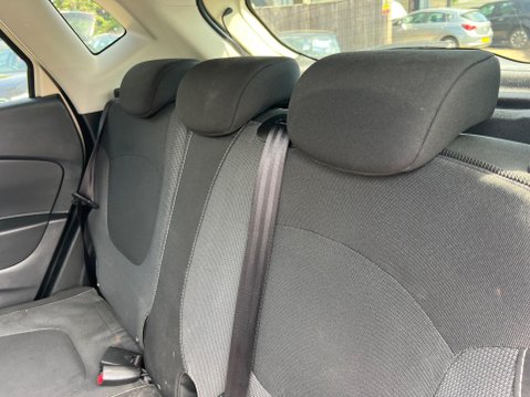 Renault Captur 1.2 TCe Dynamique S MediaNav EDC Euro 5 5dr 27