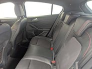 Ford Focus 1.0 Focus ST-Line X 5dr 41