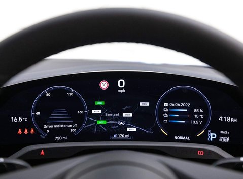 Porsche Taycan 4 CROSS TURISMO 13