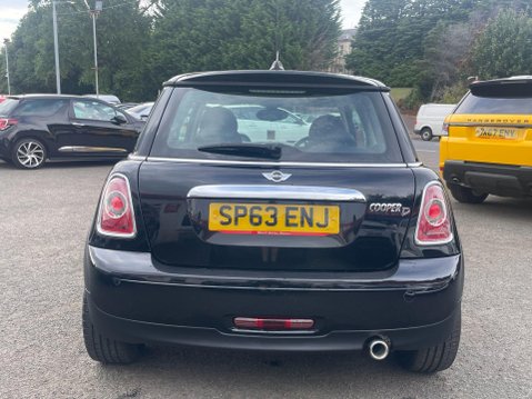 Mini Hatch 1.6 Cooper D Bayswater Euro 5 (s/s) 3dr 10