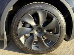 Tesla Model Y (Dual Motor) Long Range SUV 5dr Electric Auto 4WDE (384 bhp) 14