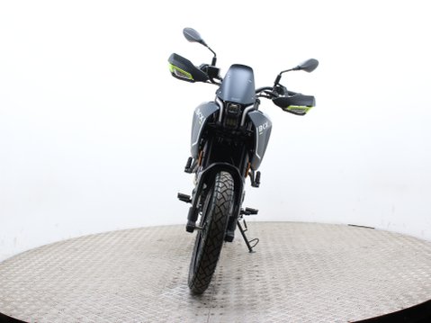 Benelli BKX 125 16