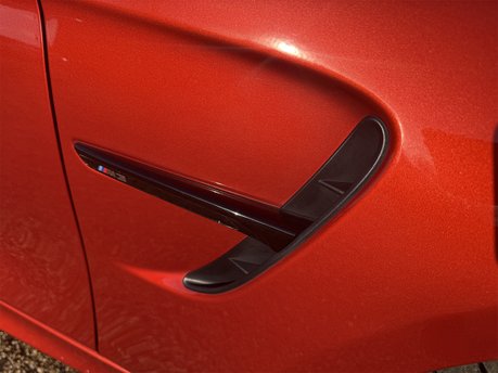 BMW M3 COMPETITION (MANUAL) 42