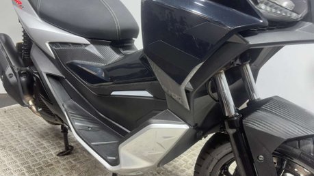 Aprilia SR GT 2022 18K NEW MOT 14BHP LEARNER SCOOTER HPI CLEAR 32
