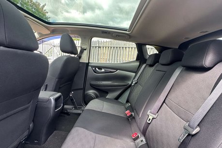 Nissan Qashqai 1.5 dCi n-tec+ SUV 5dr Diesel Manual 2WD Euro 6 (s/s) (110 ps) 18