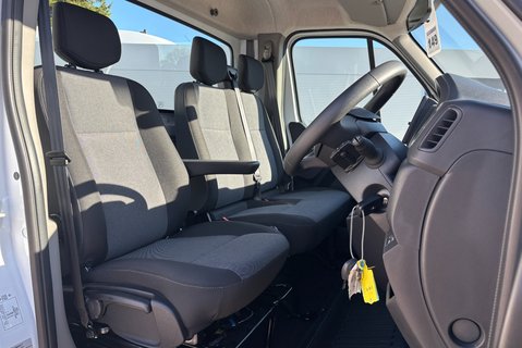 Renault Master ML35 Business - Car Transporter / Flatbed - Delivery Miles 4