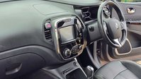 Renault Captur 1.5 dCi ENERGY Signature Nav Auto Euro 6 (s/s) 5dr 17