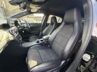 Mercedes-Benz GLA GLA 200 AMG LINE 12