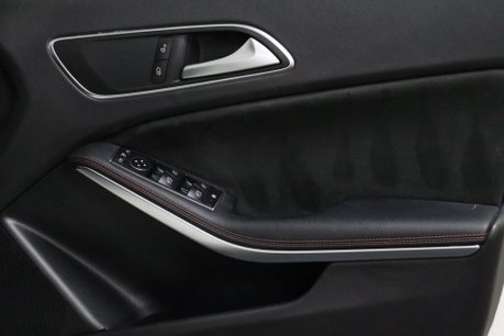 Mercedes-Benz A Class A 200 D AMG LINE PREMIUM 36