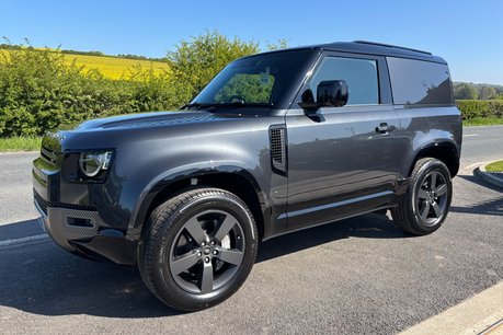 Land Rover Defender 90 D300 Hard Top X-Dynamic HSE - Air Suspension