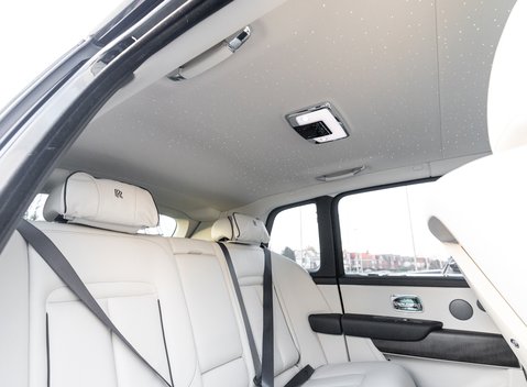 Rolls-Royce Cullinan 15