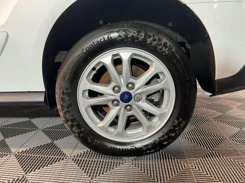 Ford Transit Connect 1.5 240 EcoBlue Limited L1 Euro 6 (s/s) 5dr 9