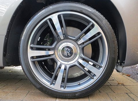Rolls-Royce Wraith 13
