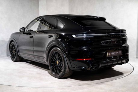Porsche Cayenne GTS. WARRANTY. HUD. PANORAMIC ROOF. COMFORT ACCESS. BOSE. S/CHRONO. 6