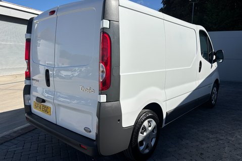 Renault Trafic SL27 115ps dCi Panel Van - Low Miles 6