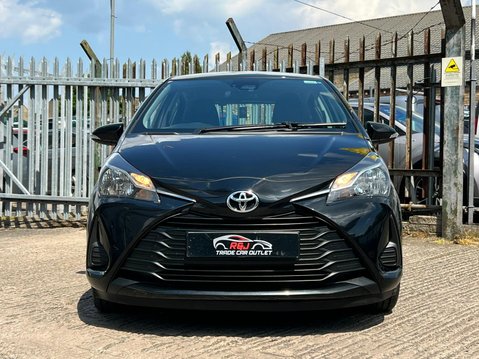 Toyota Yaris VVT-I ACTIVE 8
