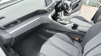 Peugeot 3008 1.2 PureTech GPF Allure SUV 5dr Petrol EAT Euro 6 (s/s) (130 ps) 37
