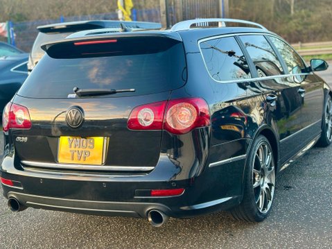 Volkswagen Passat 3.6 FSI V6 R36 DSG 4Motion Euro 5 5dr 32