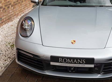 Porsche 911 Carrera S (992) 24